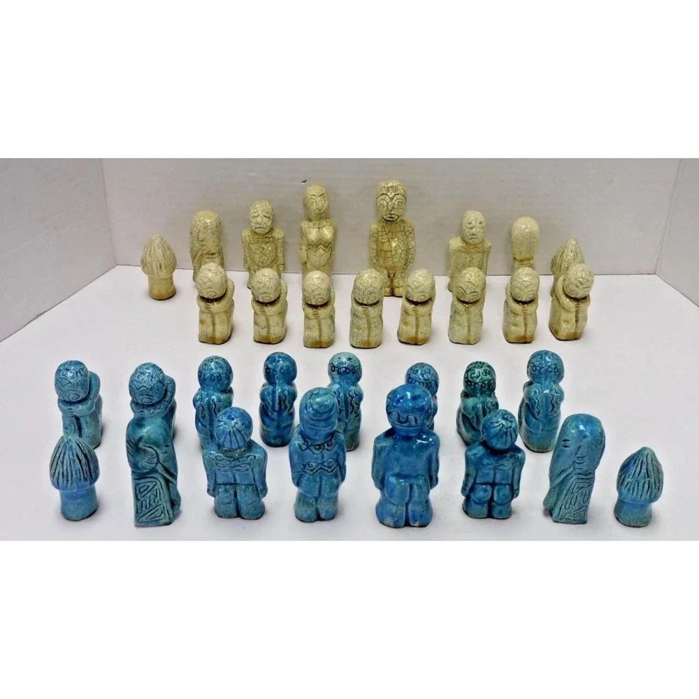 Vintage Aztec Mayan Ceramic 32 Piece Chess Pieces JC227